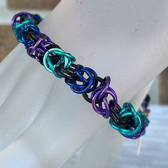 Handmade Byzantine Chainmail Bracelet - Picture 4 of 4